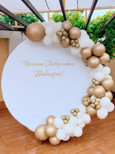 Украса с арка с балони за абитурентски бал, юбилей или кръщение