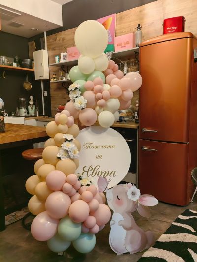 Украса за кръщение, погача, посрещане на бебе или първи рожден ден със зайче