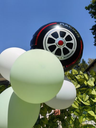 Украса за детски рожден ден с мотори